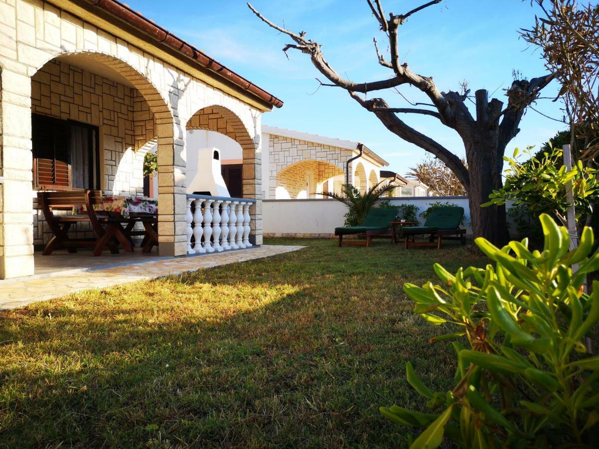 Villa Holiday House Tara Vir Exterior foto
